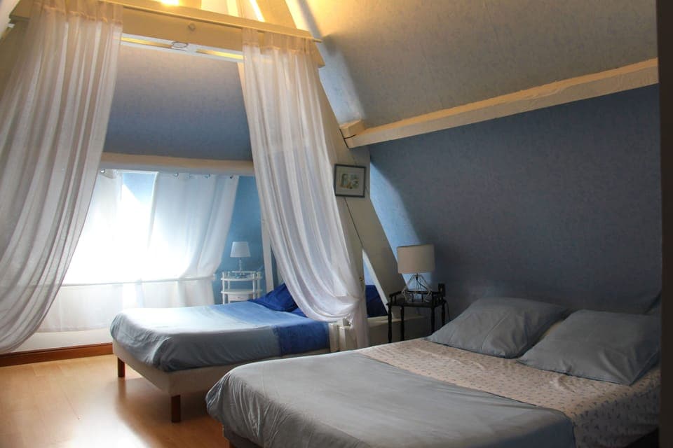 Double Room (Océane) | Individually decorated, desk, soundproofing, free cribs/infant beds