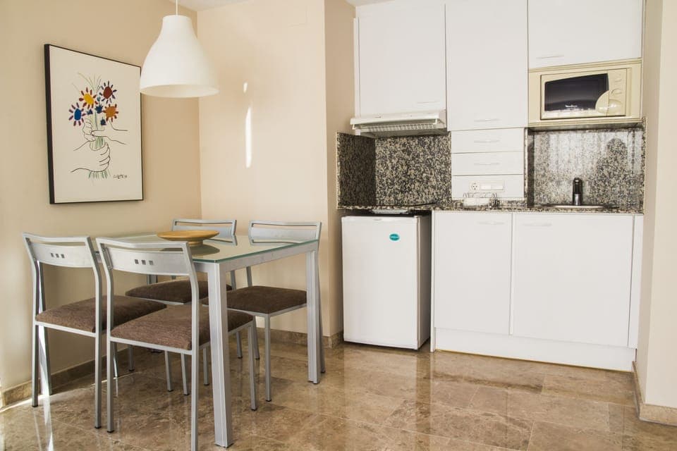 Private kitchenette