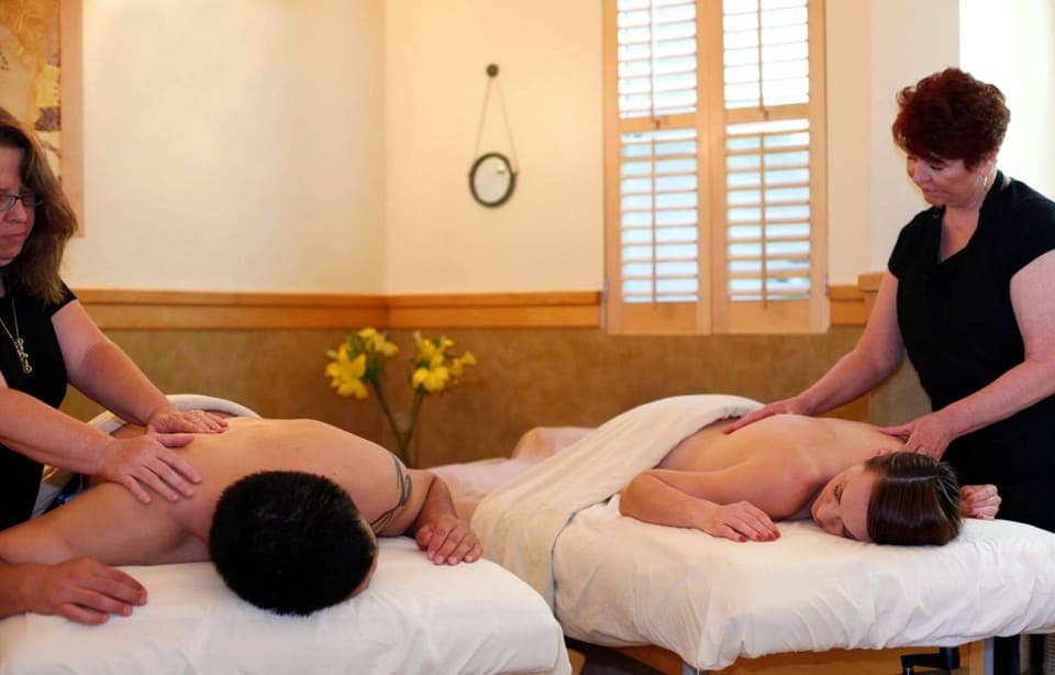 Couples treatment rooms, hot tub, hot springs, body treatments