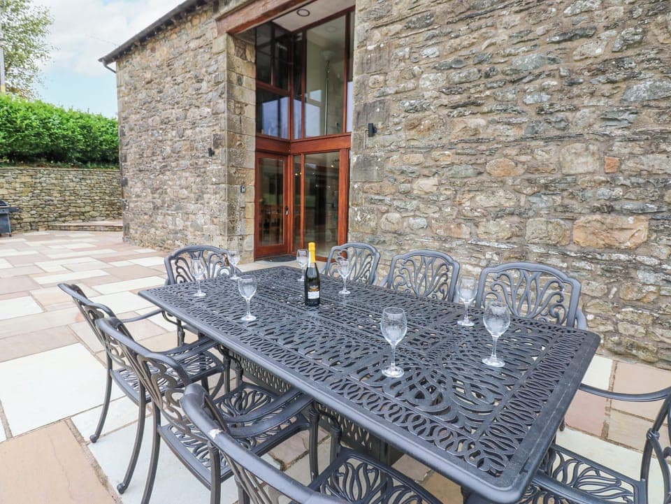 Cottage | Outdoor dining