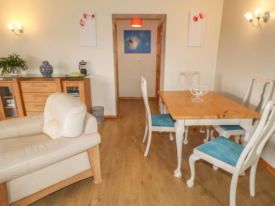 Cottage | Living room | DVD player