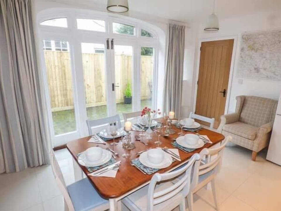 Cottage | Living room | TV, DVD player