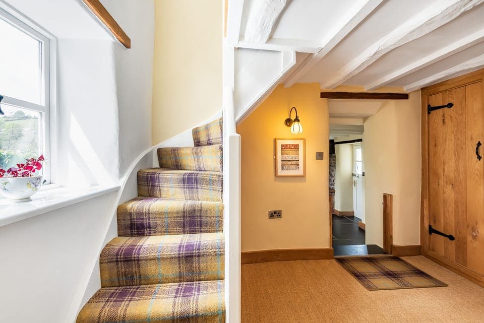 Cottage | 3 bedrooms, individually decorated, individually furnished, free WiFi