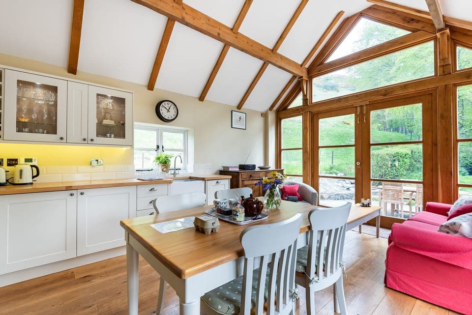 Cottage | Private kitchen | Microwave, stovetop, dishwasher, highchair