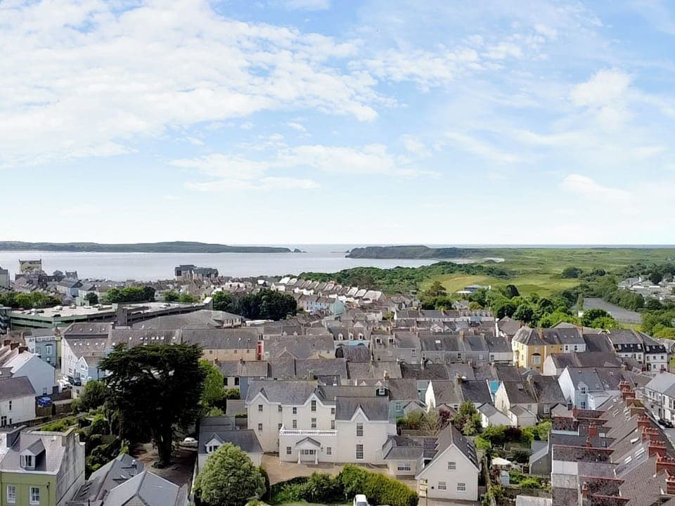 Cottage | Aerial view