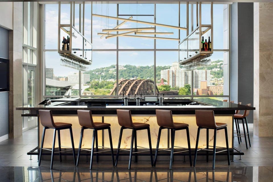 Breakfast served, Modern European cuisine