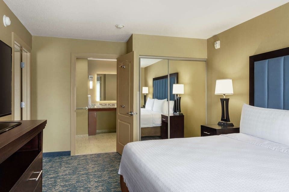 Suite, Multiple Beds, Accessible, Bathtub (Mobility & Hearing) | In-room safe, desk, laptop workspace, blackout drapes