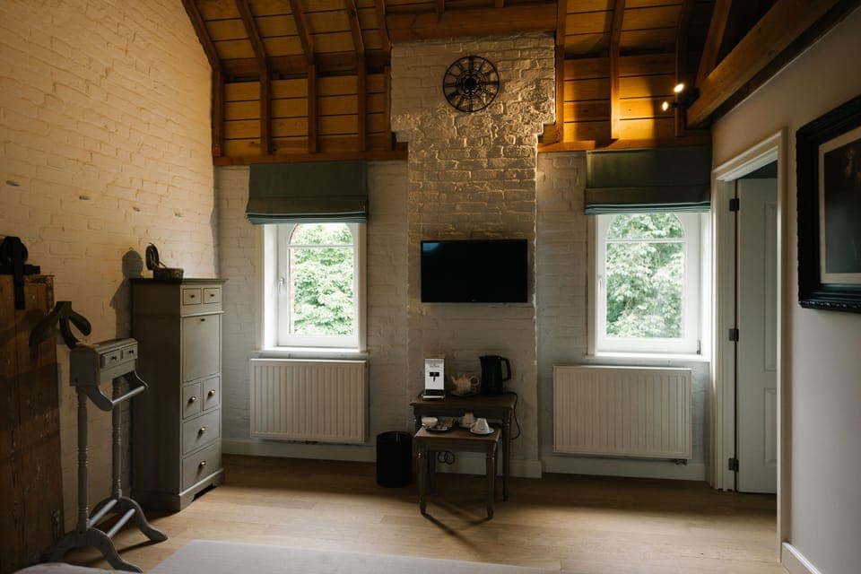 Deluxe Double Room (Serafine) | Premium bedding, minibar, in-room safe, desk