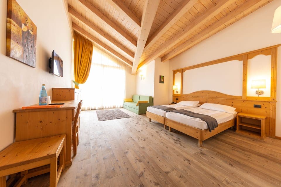 Quadruple Room | Hypo-allergenic bedding, down comforters, minibar, in-room safe