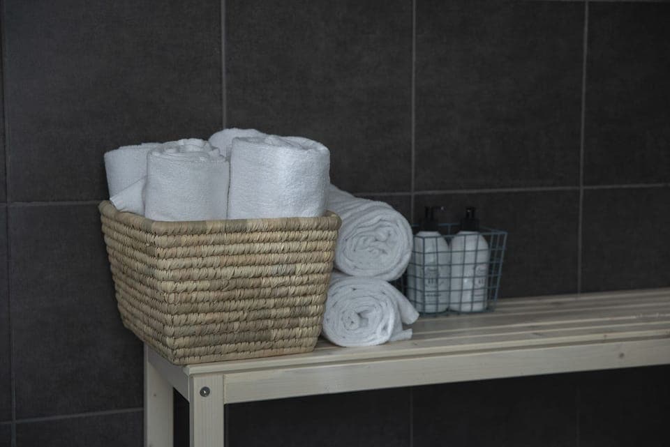 Superior Apartment, 3 Bedrooms, Non Smoking, Sauna | Bathroom | Shower, free toiletries, hair dryer, towels
