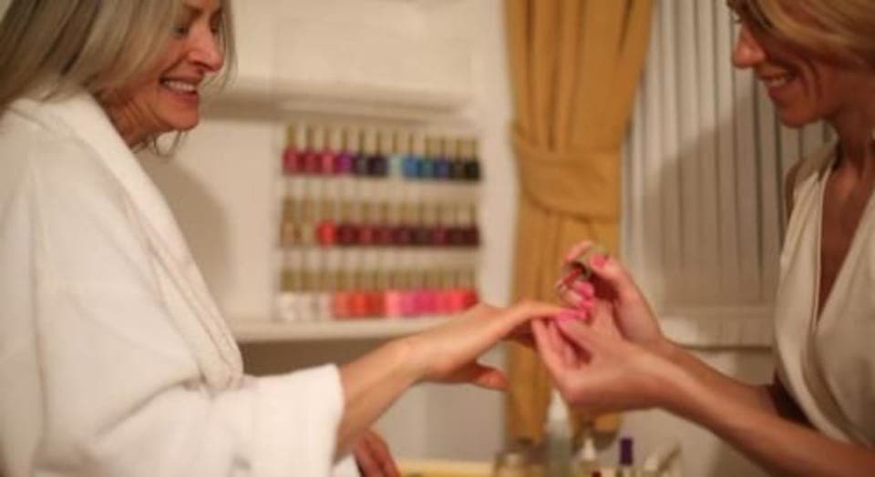 Sauna, hot tub, Turkish bath, body treatments, body scrubs, facials