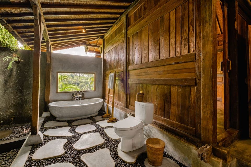 Villa, 1 Bedroom, Private Pool, Valley View | Bathroom | Deep soaking tub, free toiletries, towels