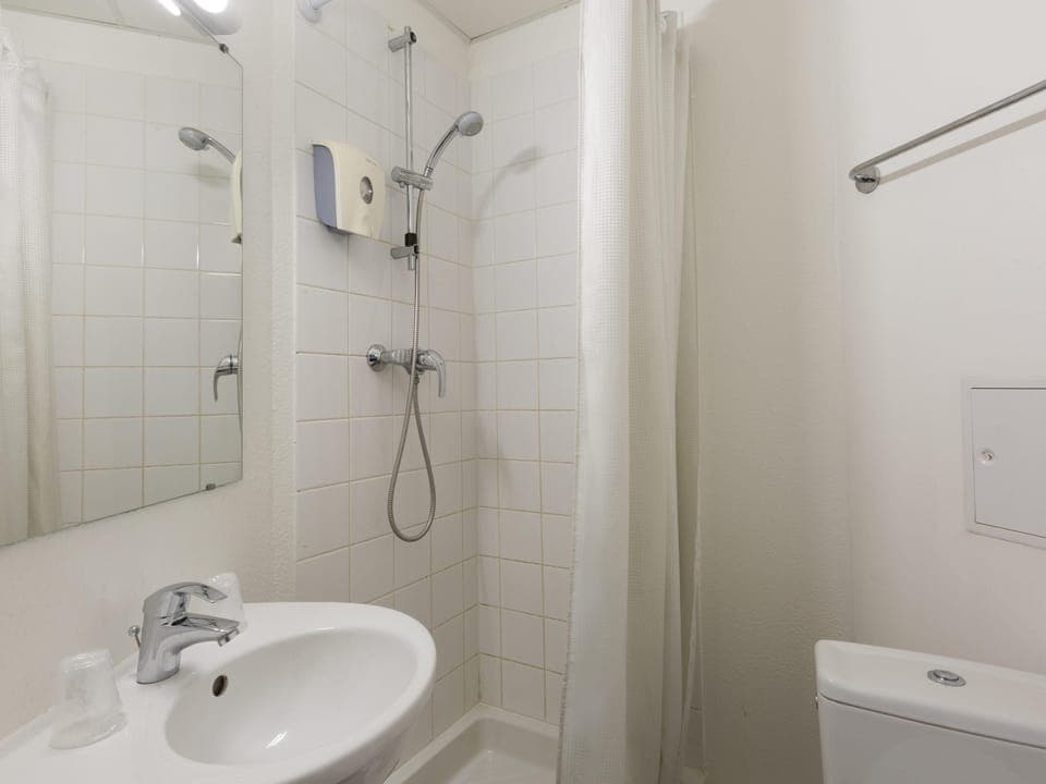 Desk, blackout drapes, soundproofing, free cribs/infant beds