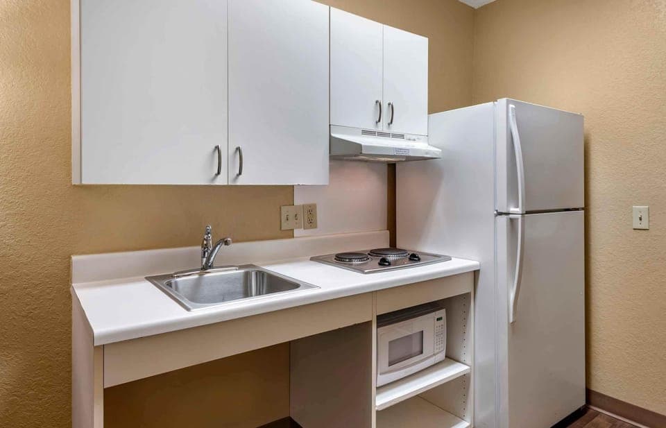 Studio, 1 Queen Bed, Accessible, Non Smoking | Private kitchen | Fridge, microwave, stovetop