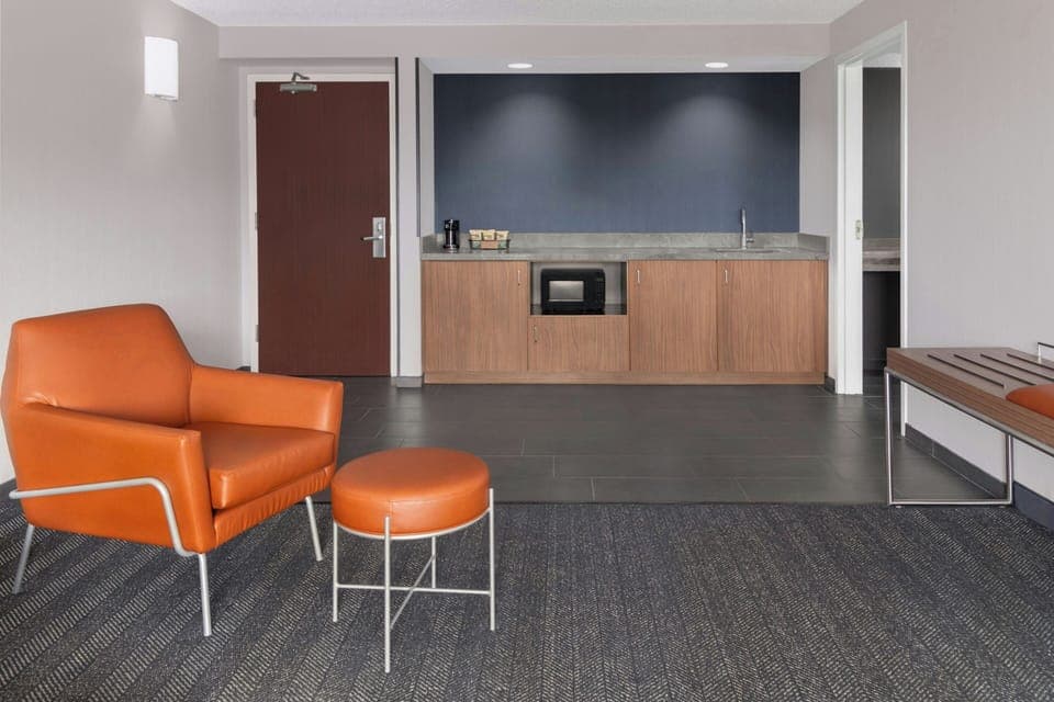 Pillowtop beds, desk, blackout drapes, iron/ironing board