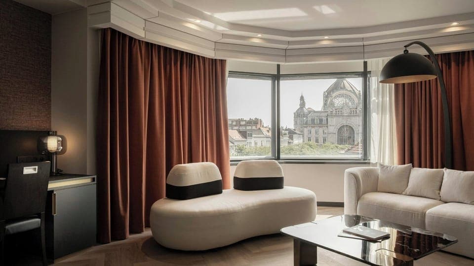 Minibar, in-room safe, desk, blackout drapes