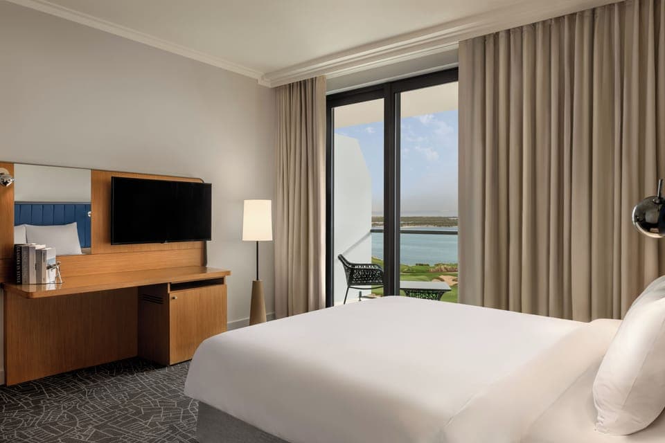 1 Bedroom Suite Sea View Balcony Theme Park Access | Down comforters, Select Comfort beds, minibar, in-room safe