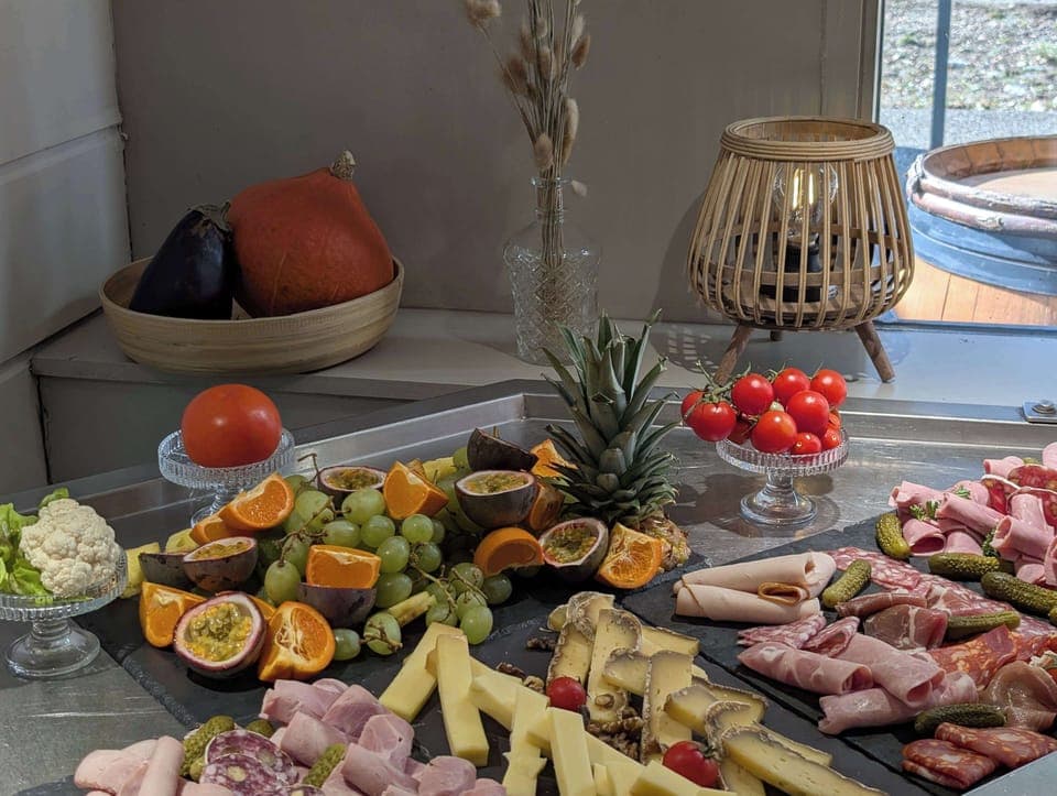 Daily buffet breakfast for a fee