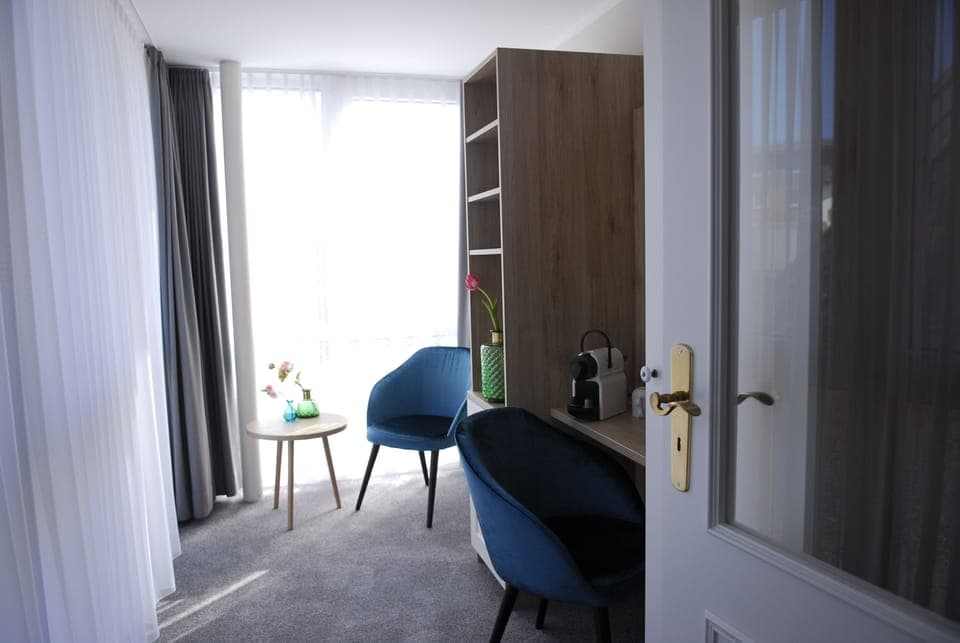 Double Room (Wintergarten) | Coffee and/or coffee maker