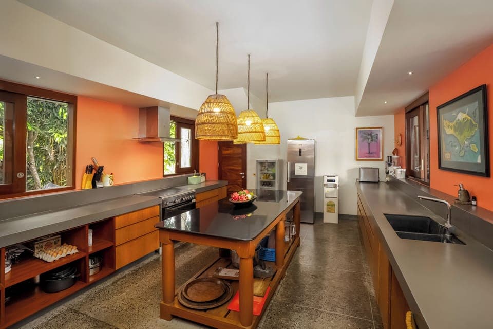 Villa as 5 bedrooms (max 14 people) | Private kitchenette | Fridge, microwave, stovetop, dishwasher