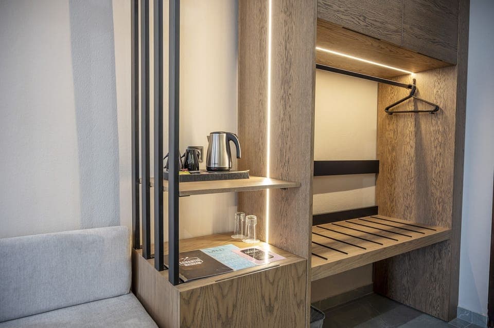 Superior Room | Hypo-allergenic bedding, minibar, desk, laptop workspace