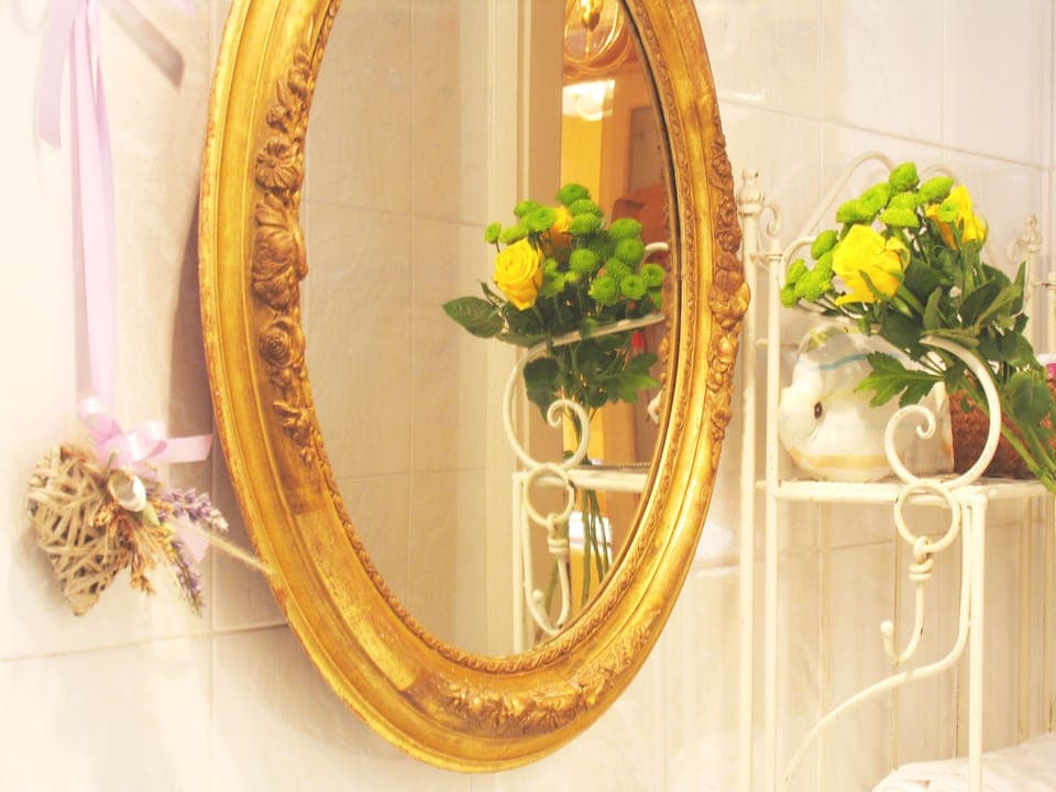 Comfort Triple Room | Bathroom amenities | Shower, free toiletries, hair dryer, bidet