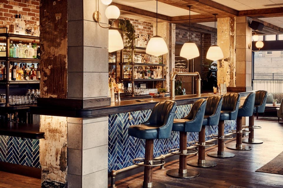 2 restaurants, lunch, brunch served; Mexican cuisine