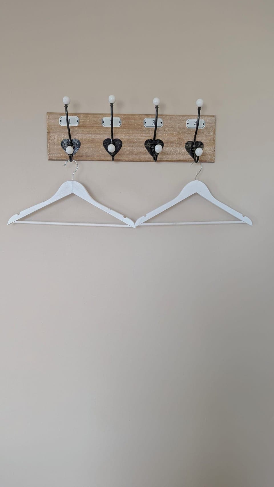 Double Room | Blackout drapes, iron/ironing board, free WiFi, bed sheets