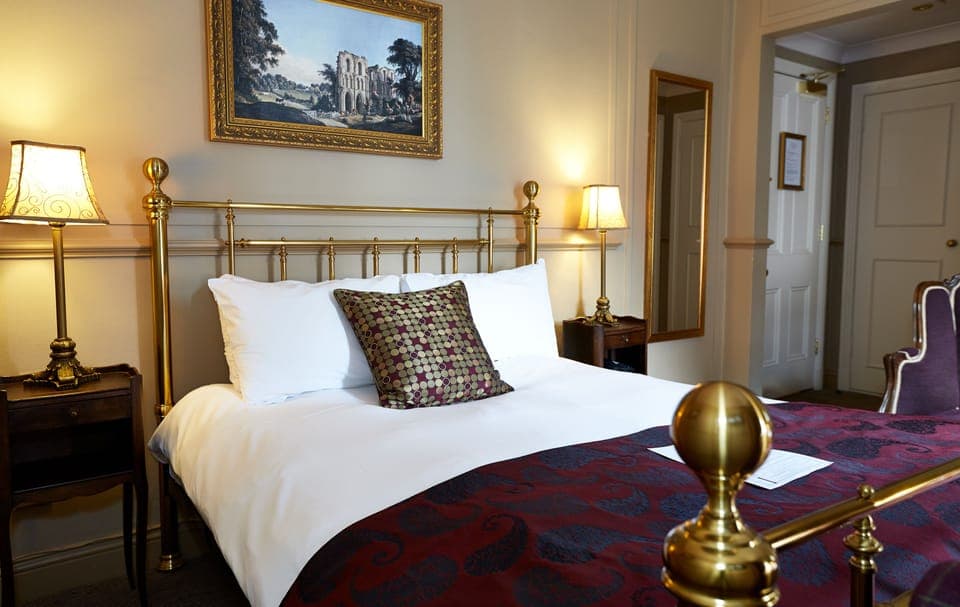 Desk, iron/ironing board, free WiFi, bed sheets