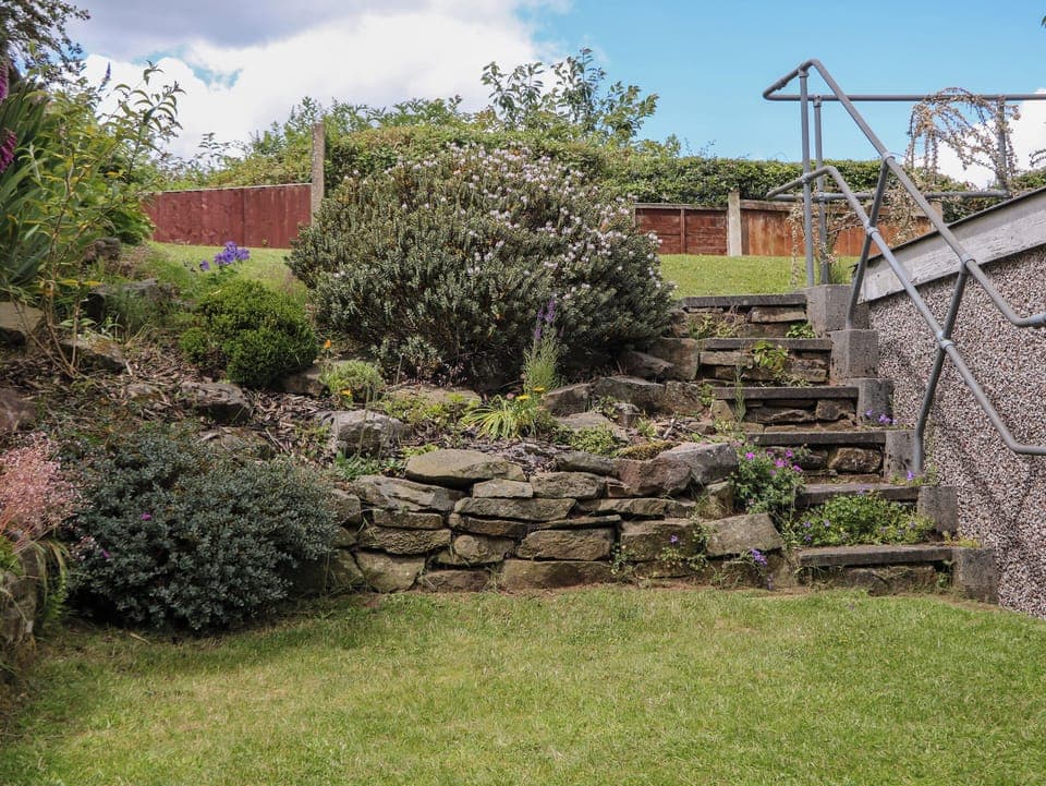 Cottage | Property grounds