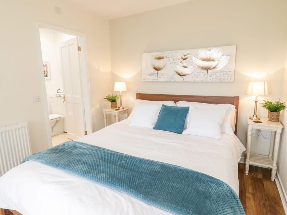 Cottage | 1 bedroom, individually decorated, individually furnished, free WiFi