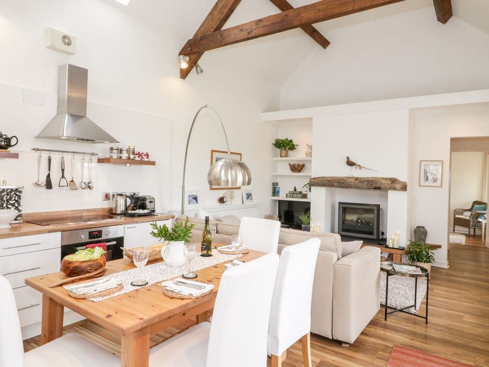 Cottage | Private kitchen | Cookware/dishes/utensils