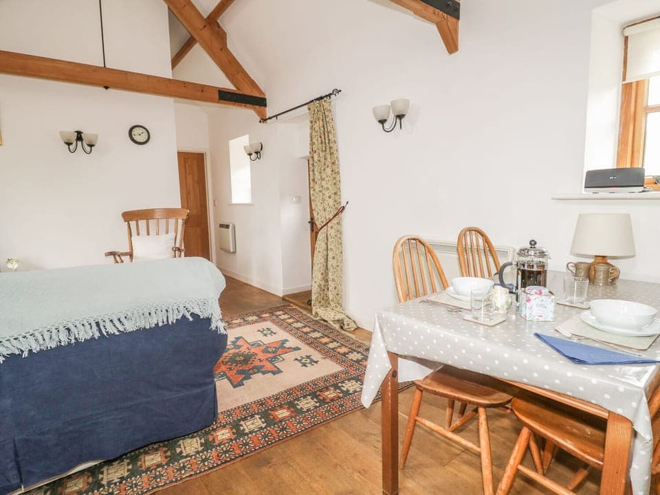 Cottage | 1 bedroom, individually decorated, individually furnished, free WiFi