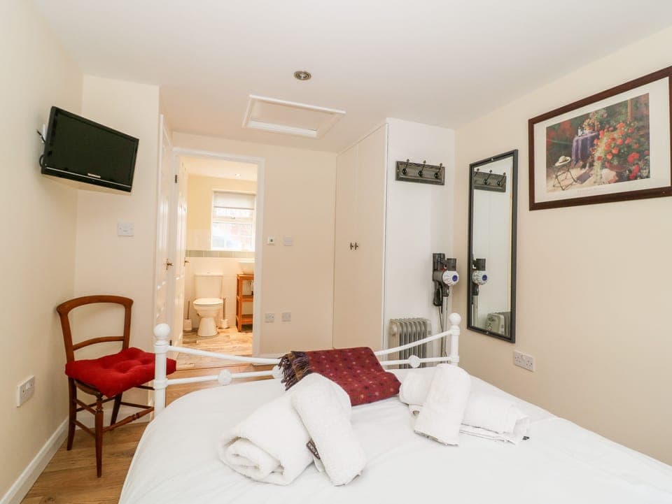 Cottage | 1 bedroom, individually decorated, individually furnished, free WiFi