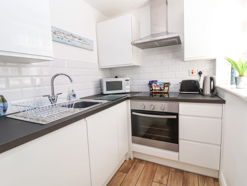 Cottage | Private kitchen | Cookware/dishes/utensils