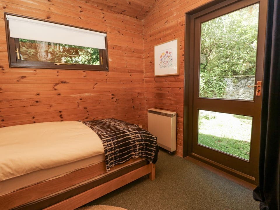 Cottage | 2 bedrooms, individually decorated, individually furnished, free WiFi