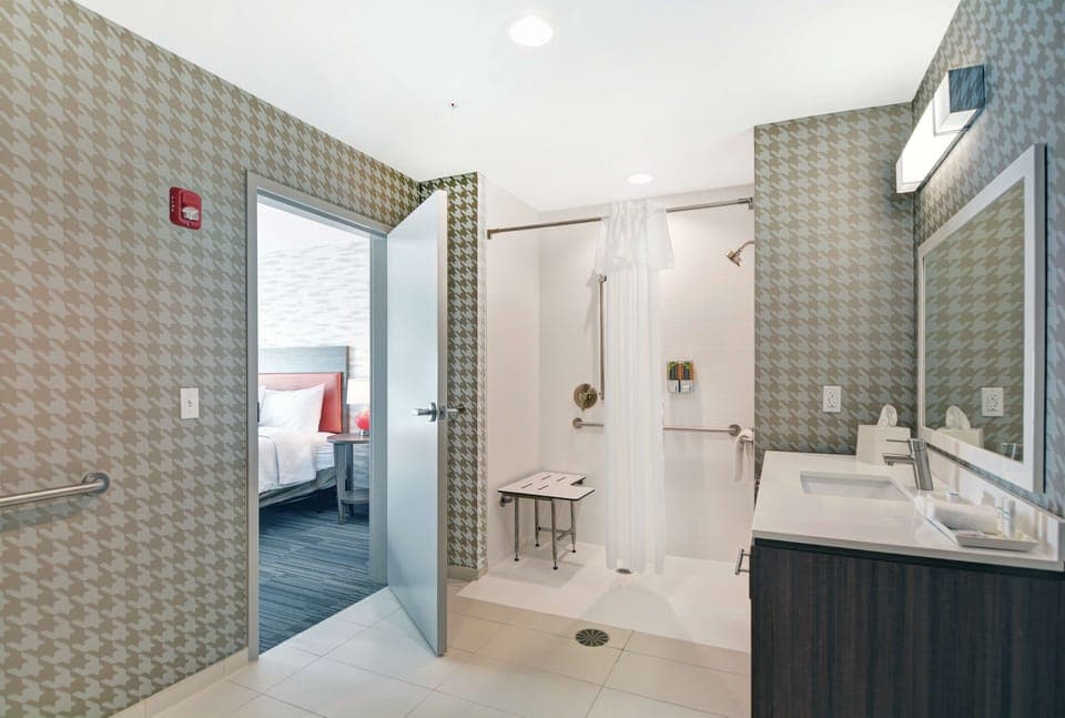 Bathroom shower
