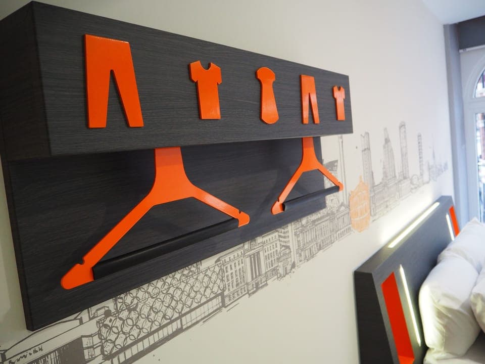 Laptop workspace, soundproofing, free WiFi, bed sheets