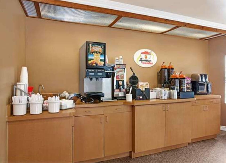 Free daily on-the-go breakfast