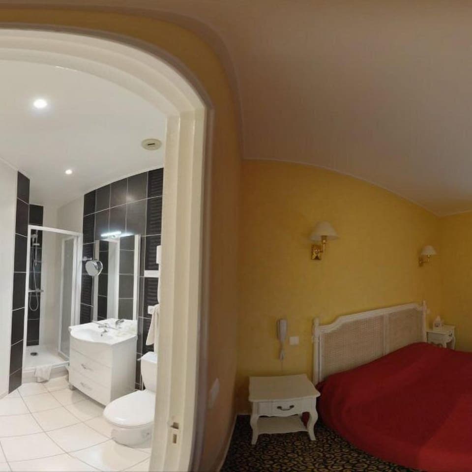 Desk, blackout drapes, soundproofing, cribs/infant beds