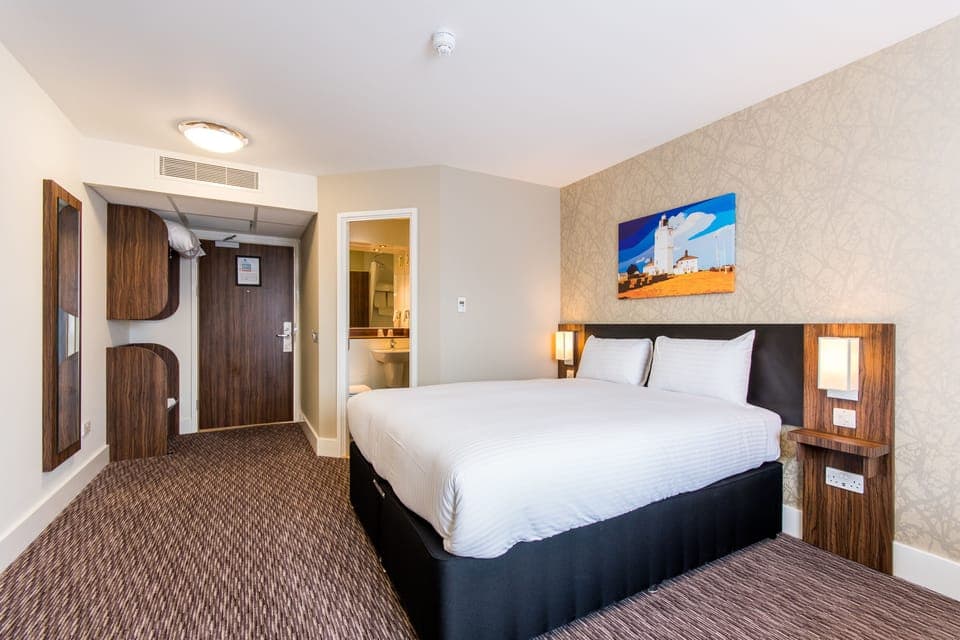Family Room | Premium bedding, desk, iron/ironing board, free WiFi