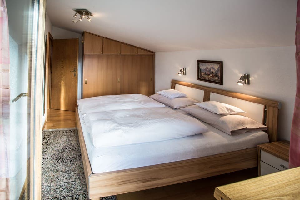 Standard Double Room | In-room safe, desk, soundproofing, free WiFi