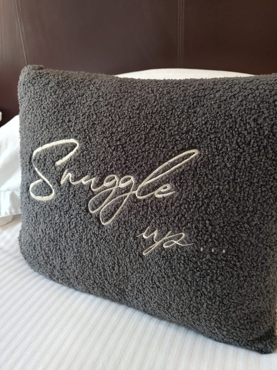 Premium Apartment, 1 Bedroom | Premium bedding, memory foam beds, in-room safe, individually decorated