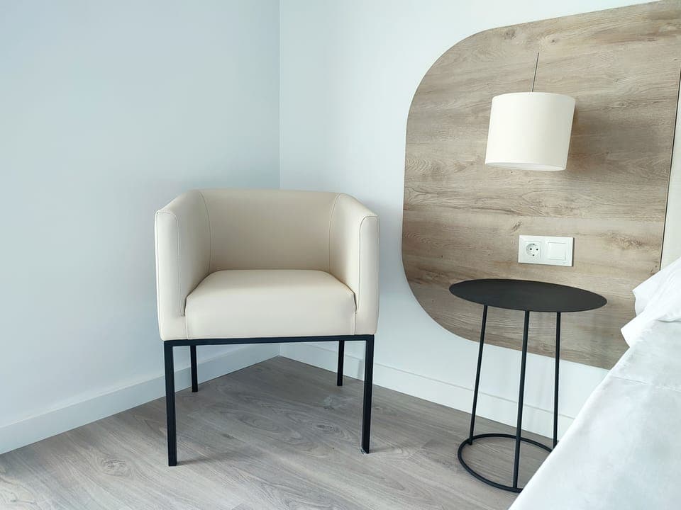 Desk, blackout drapes, free WiFi, bed sheets