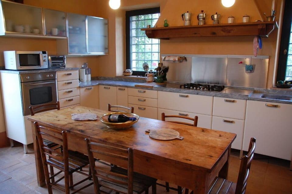 Villa, 4 Bedrooms | Private kitchen | Full-size fridge, microwave, oven, stovetop