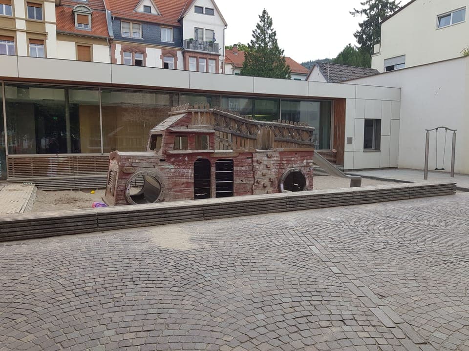 Children's play area - outdoor