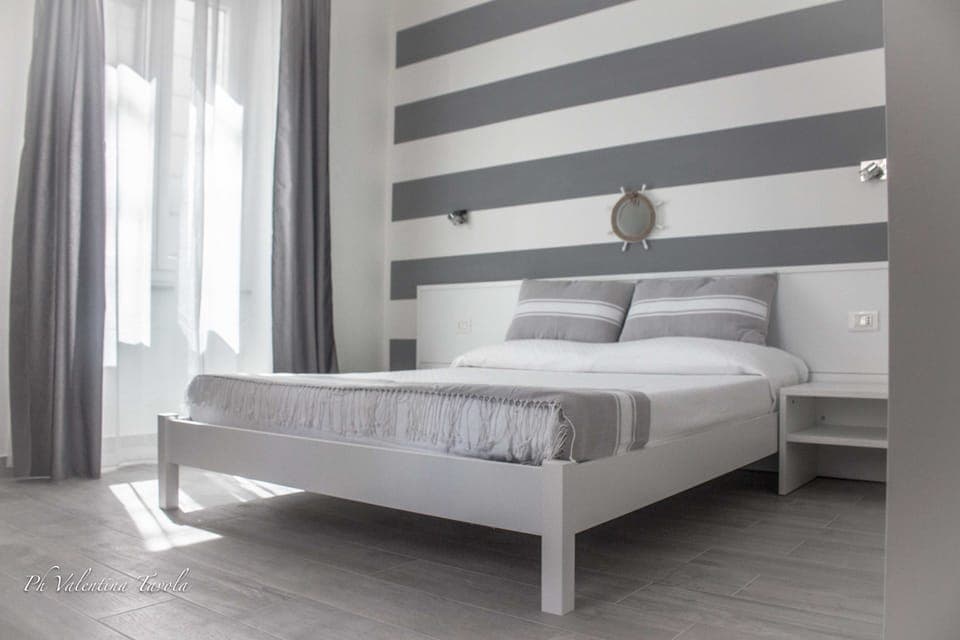 Superior Room, 1 Queen Bed, Non Smoking | Down comforters, in-room safe, individually decorated, desk