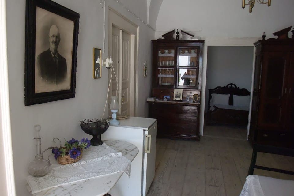 Family Room (Cellar 2) | Living area