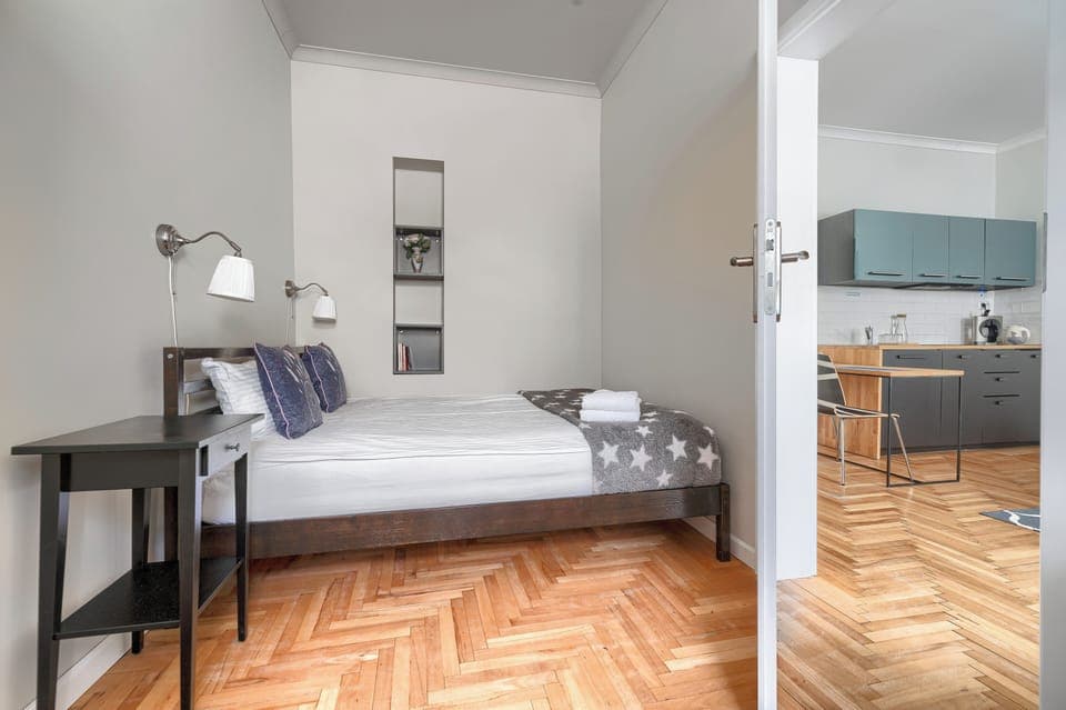 Superior Apartment, 1 Queen Bed with Sofa bed, Non Smoking | 1 bedroom, individually decorated, individually furnished, desk