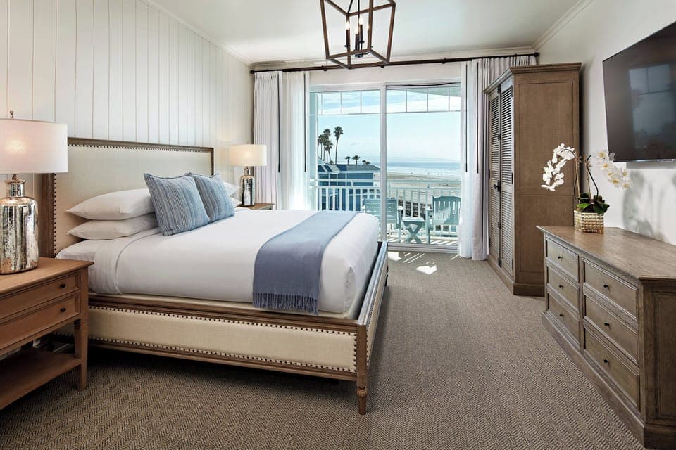 Suite, 1 Bedroom, Ocean View | Premium bedding, down comforters, pillowtop beds, in-room safe